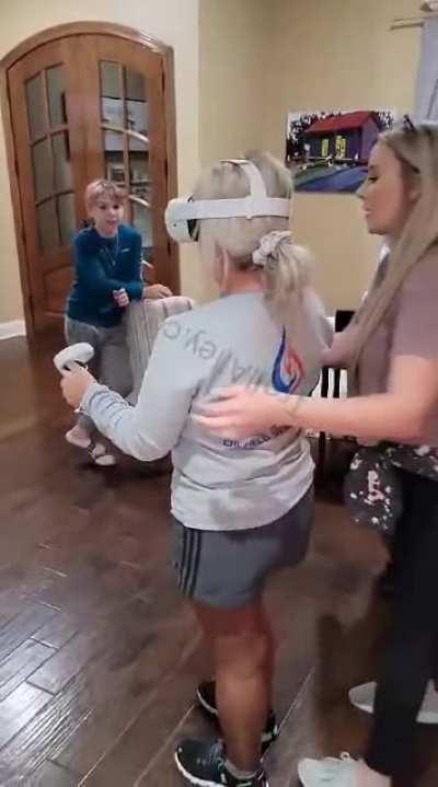 HMC while I try VR