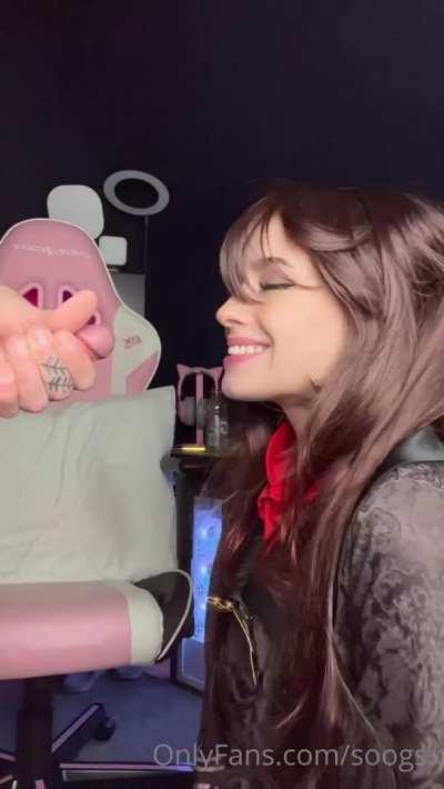 Cum slut takes a monster load on her face