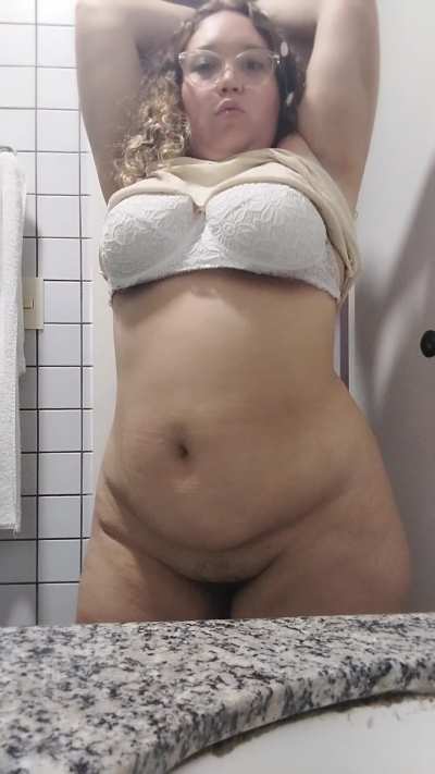 Nothing more delicious than a juicy tanned body 