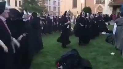 Çılgın.rahibeler.eyleniyr.izle.hd.1080p.720p.izle