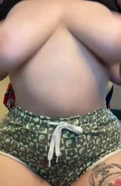 Would you be cool with me flashing you at any given moment?