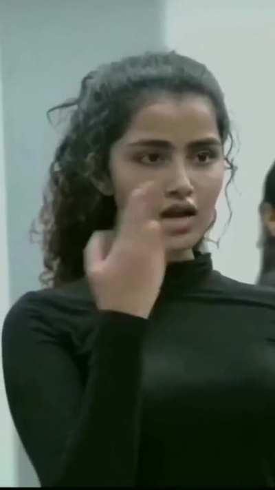 Anupama Parameswaran 🍩🤤