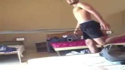 And this is why you shouldn't make your own stretching ropes at home!