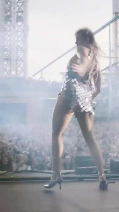 Favorite Abba song in her favorite city.