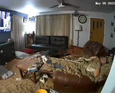 When after a heavy working week, after indulging your children and your wife, the weekend comes that you just want to relax in front of the television.. and nothing!