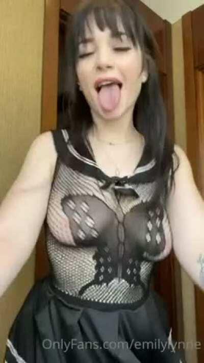 Silly little ahegao shake