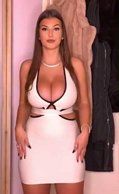 jiggling in slow motion