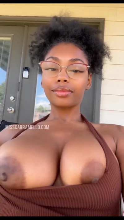 60 Seconds of Titty Flashing