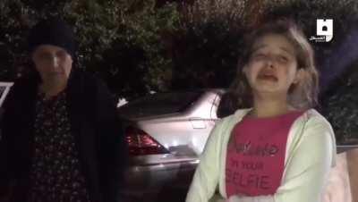 Palestinian children in Jerusalem cry 