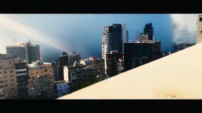 慢动作记录的贝鲁特爆炸。