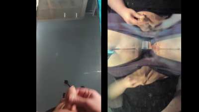 petite qui shoot des méga loads ;)