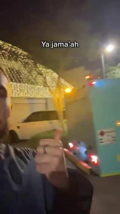 In Dubai the gas station comes to you