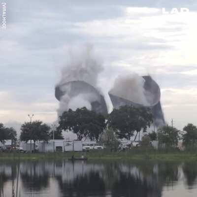 Nuclear cooling towers being demolished