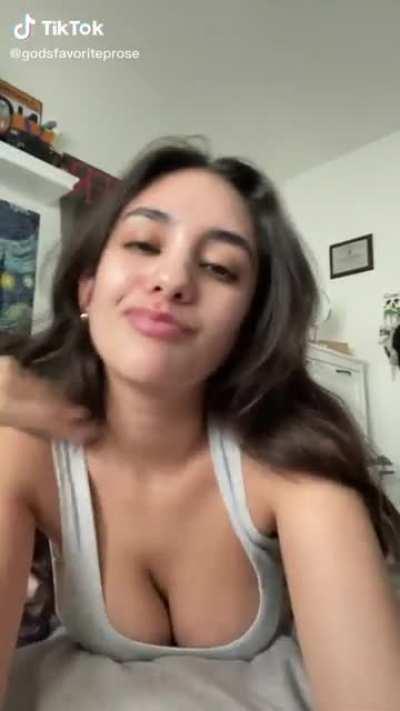 Resting on Her Laurels 😉 [godsfavoriteprose]