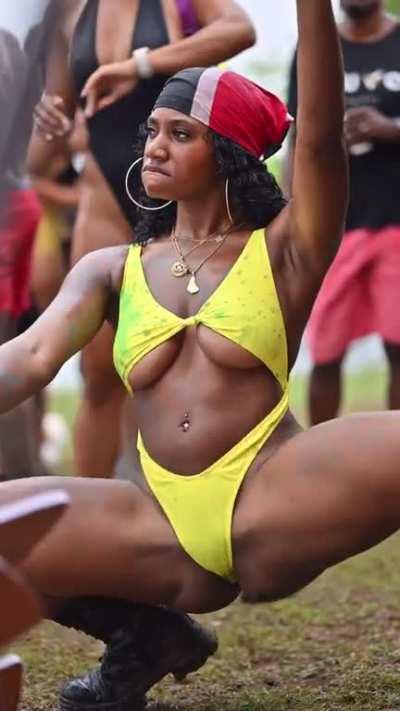 Trini rocketfuel in slu @official.de and 🎥bajantube