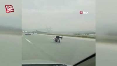 This idiot riding mobylette at a speed of 130 km/h