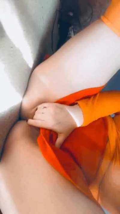 Jinkies!! Nerdy Velma playing in her pussy🤤 what do you think?