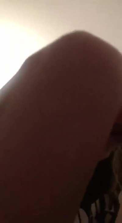 This girl takes her fingering seriously