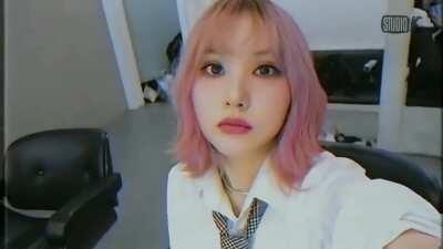 Eunha how's your day. ❤