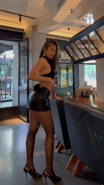 Tight skirt