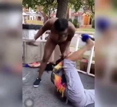 Girl beats the F out of another girl, with her phone...