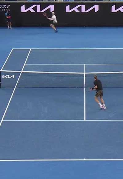 Andy Murray scores a exceptional point