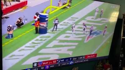 Stefan Diggs telling heckling Patriot fans “You! You! You! You! Suck my f***ing d*ck!”