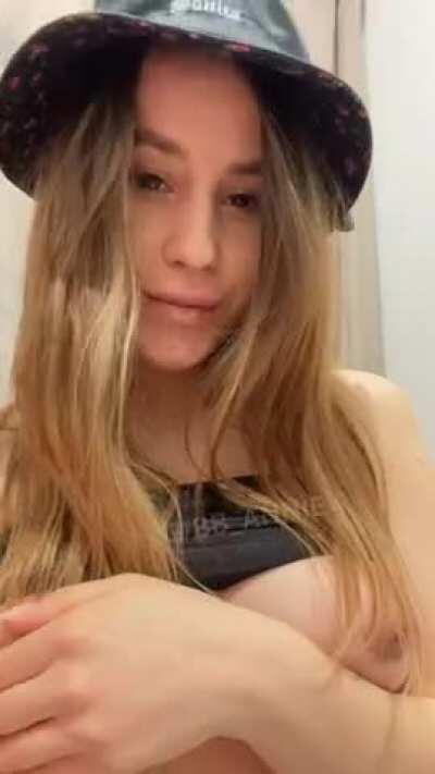 Come to me, don't be shy🔥🍑