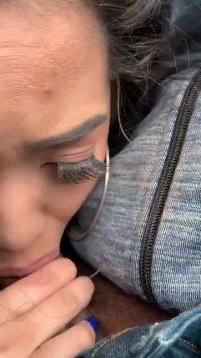 Ayooooo why all these bitch niggas tryna sell shit for?😂 like nigga if not not gonna post shit stfu