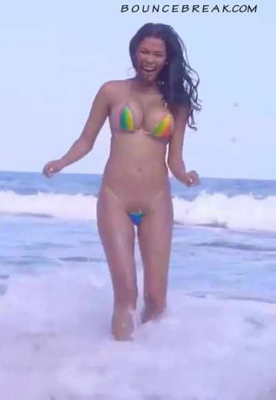 Celebrate!!!!!! We reached 1K members!!!!!