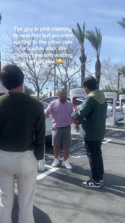 Tesla owners fighting over a charger