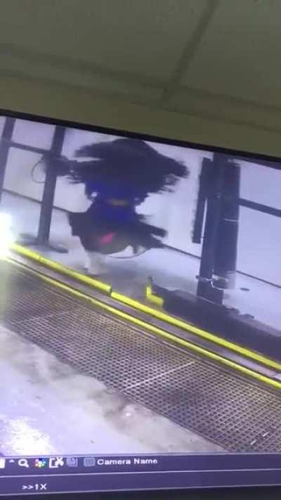 Forbidden roundabout