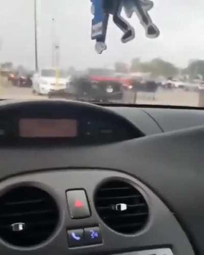 Oh look, a stray shopping cart