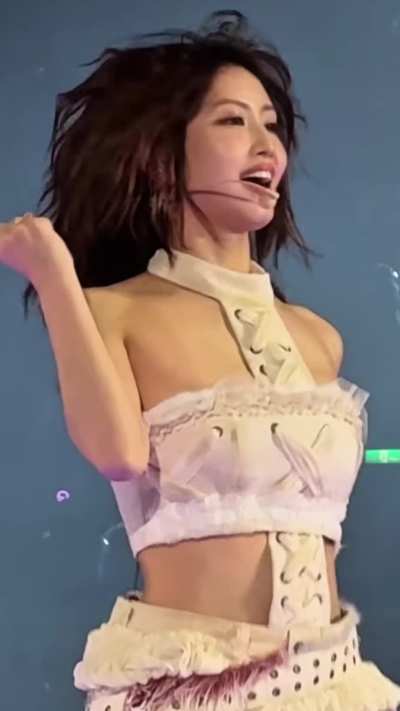 TWICE - Momo