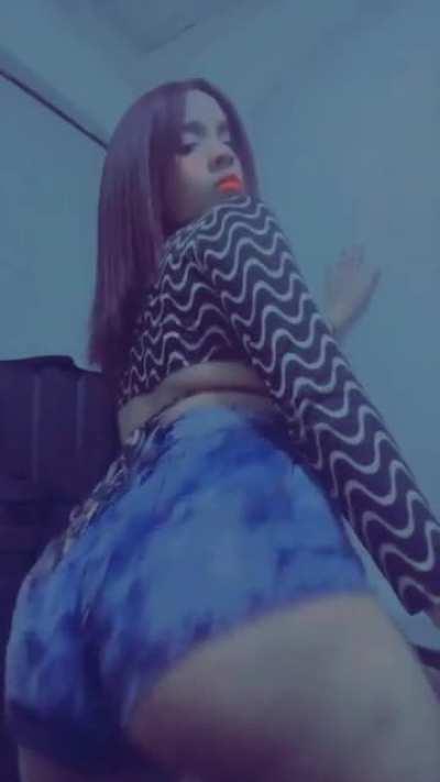 Latina Girls Now how to move