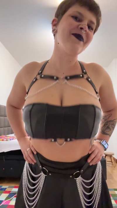 Maybe the top is a size or two too small