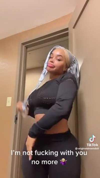 A dreamdoll stream??? ik u know her already