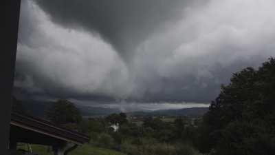 It's just summer, guys...