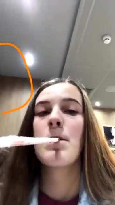 The ultimate straw bender