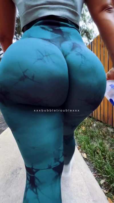 Do you want a bite 😋