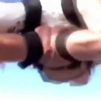 I see your skydiving video and offer you the matching set