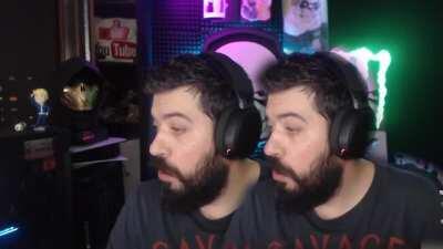 Kız lisesinin önündeki kekolar (temsili)