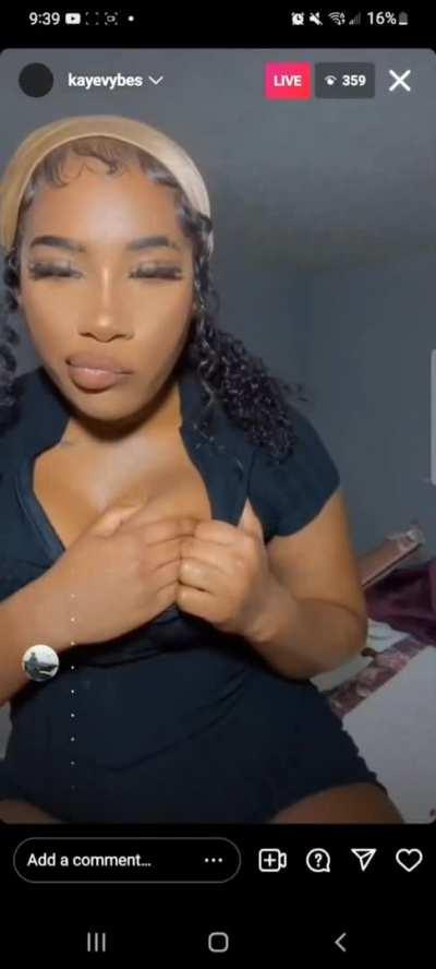 Boobs Flashing TikTok Porn GIF by liveflashes2