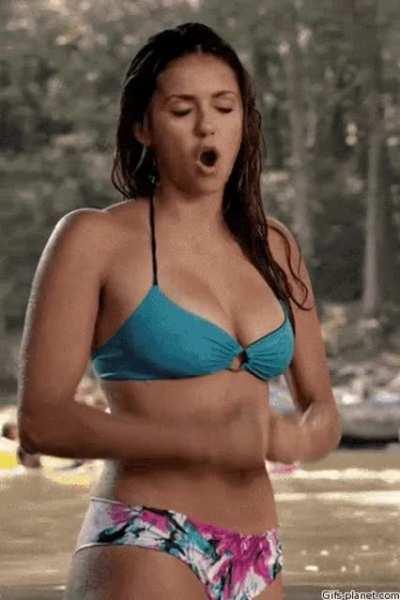 Nina Dobrev