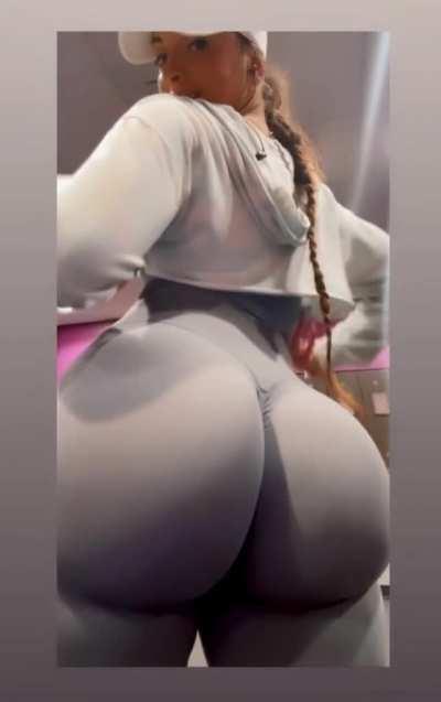 I just love to tease you at the gym