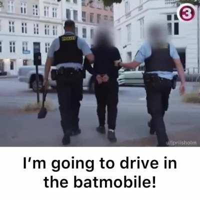 Danish guy vibing with the cops