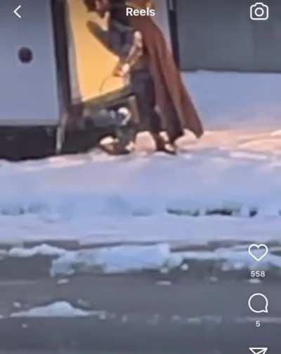 Hallowe’en in Canada be like…