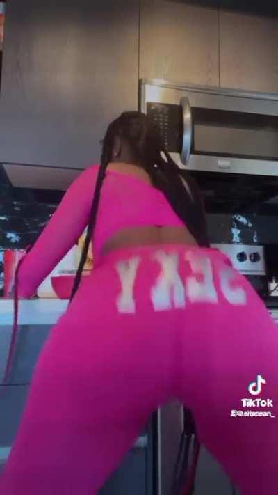 Motion in the ocean ð