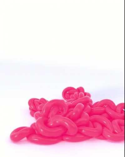Squishy chain - simulated in Houdini & rendered in Octane