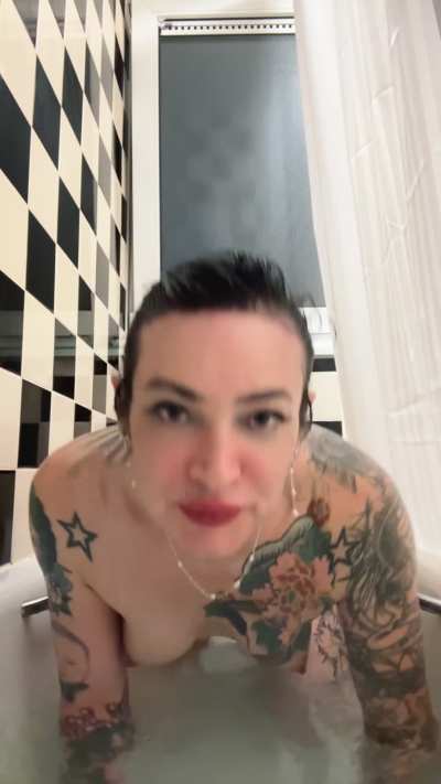 I’m celebrating Easter with a quick soak